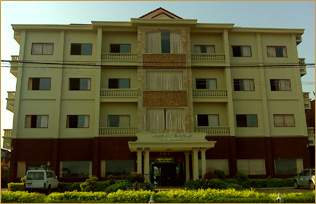 Golden River Hotel
